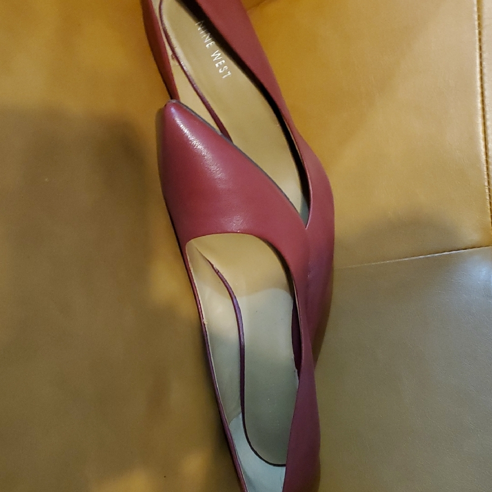 Dark Red Nine West Pump 9.5 M